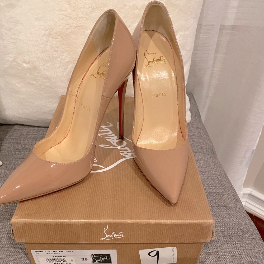 Christian louboutin So Kate pump